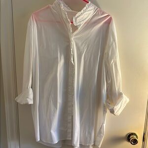 Crown & Ivy Elegant White Top